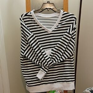 Black and White Striped V-Neck Top/Sweatshirt, Lightweight Nwt